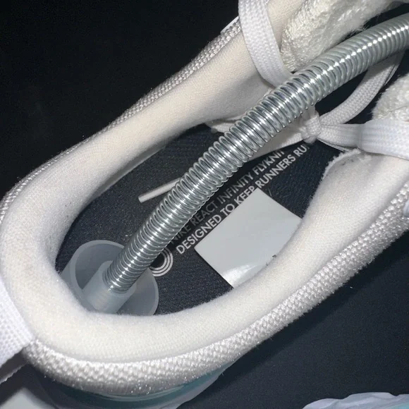 Nike React Infinity Run Flyknit 2 - Picture 10 of 12
